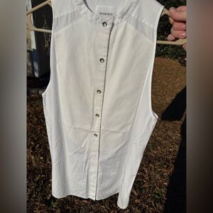 Monographie sleeveless blouse